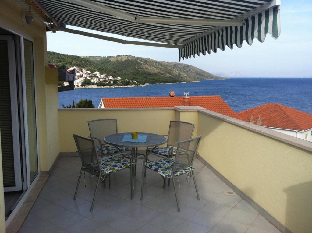 Apartments Vito Trogir Habitación foto